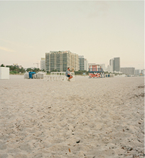 looking around, seit 2017